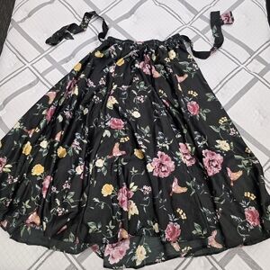 Truly 4 You High-Waisted Black Pleated Maxi Skirt W Floral & Bird Prints - 1x